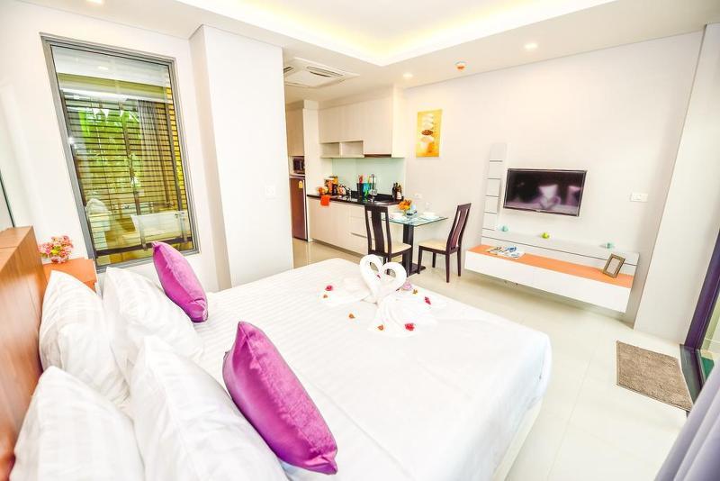 แอท เดอะ ทรี คอนโดมิเนียม ภูเก็ต Phuket ภายนอก รูปภาพ