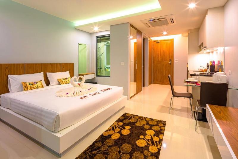 แอท เดอะ ทรี คอนโดมิเนียม ภูเก็ต Phuket ภายนอก รูปภาพ