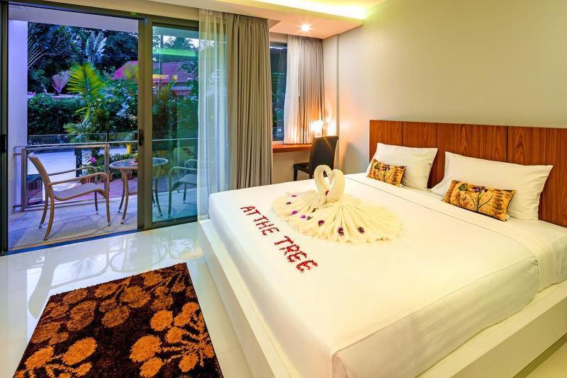 แอท เดอะ ทรี คอนโดมิเนียม ภูเก็ต Phuket ภายนอก รูปภาพ