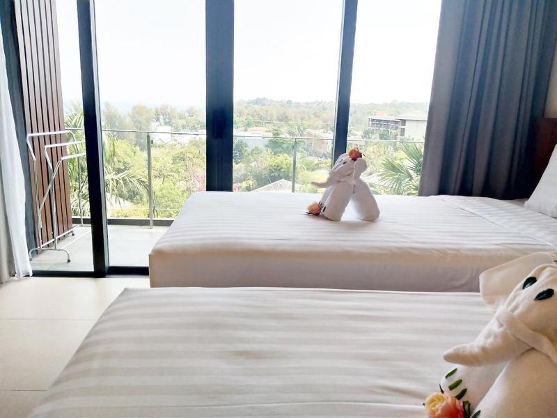 แอท เดอะ ทรี คอนโดมิเนียม ภูเก็ต Phuket ภายนอก รูปภาพ